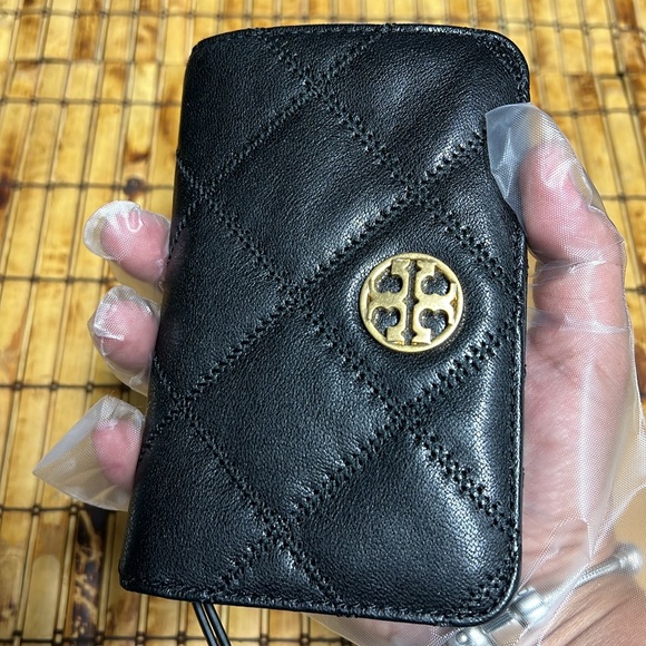 Tory Burch Willa Wallet - Picture 8 of 15